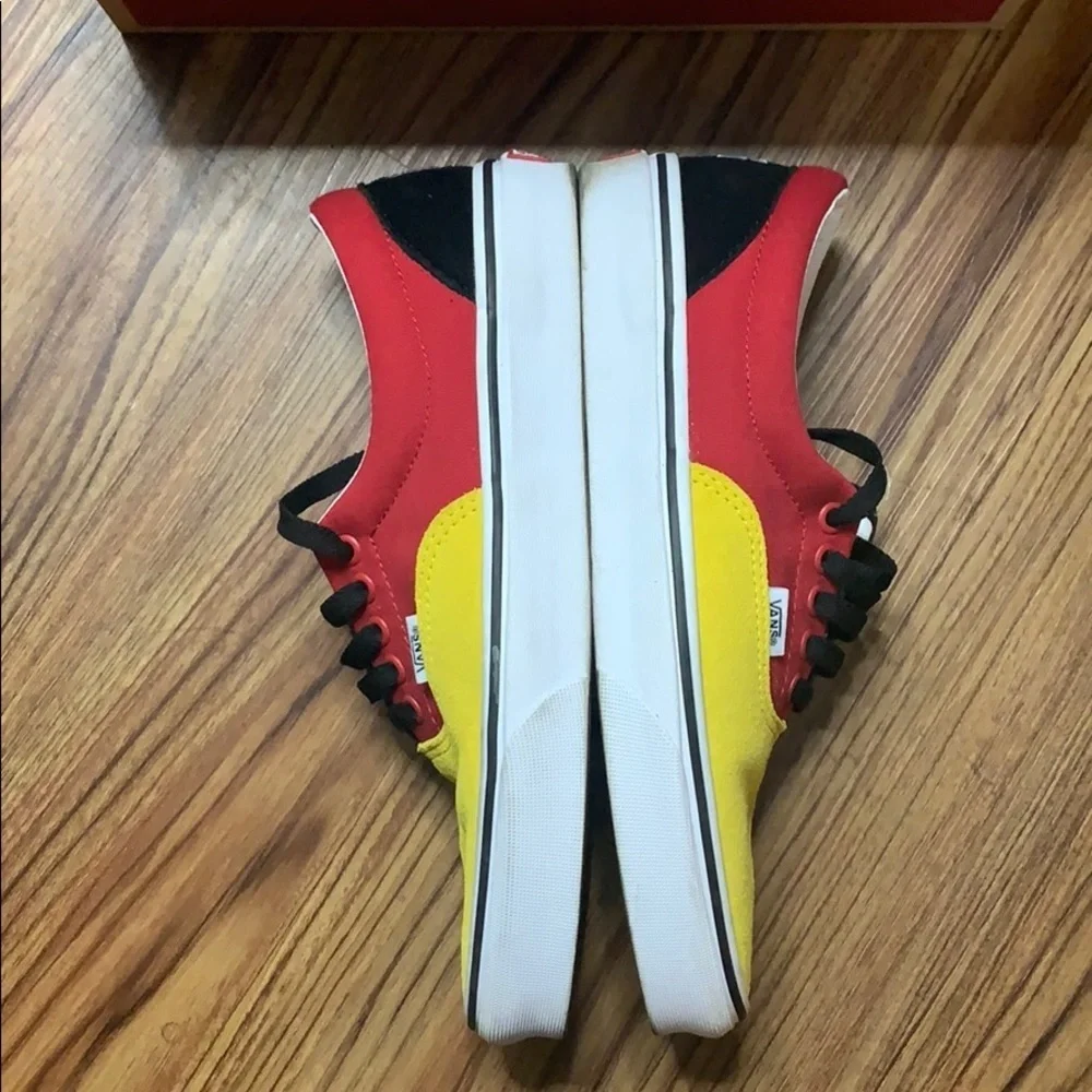 Unisex Vans Off The Wall Multi Color (8.5M-10W)
